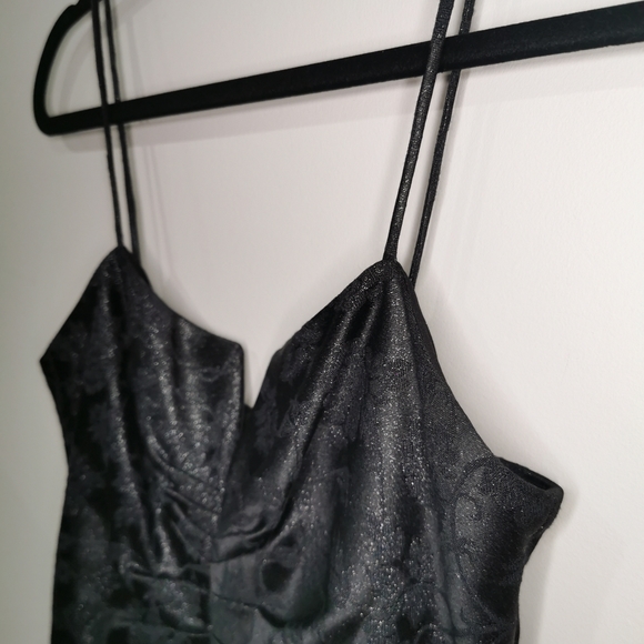 Elegant Le Chateau Spaghetti Strap Dress - Picture 2 of 6